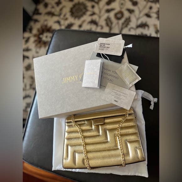 Jimmy Choo Avenue Pouch in gold Nappa Leather - Picture 6 of 7